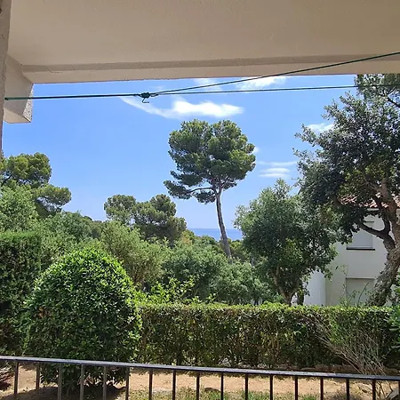 Apartment, Short Walk To The With Aircon