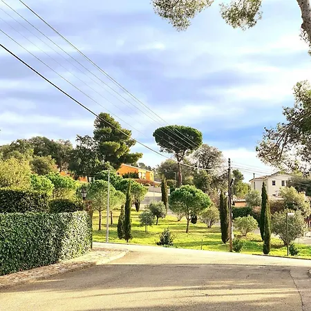Apartment, Short Walk To The With Aircon Apartamento *
