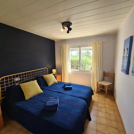 Apartment Apartment, Short Walk To The
